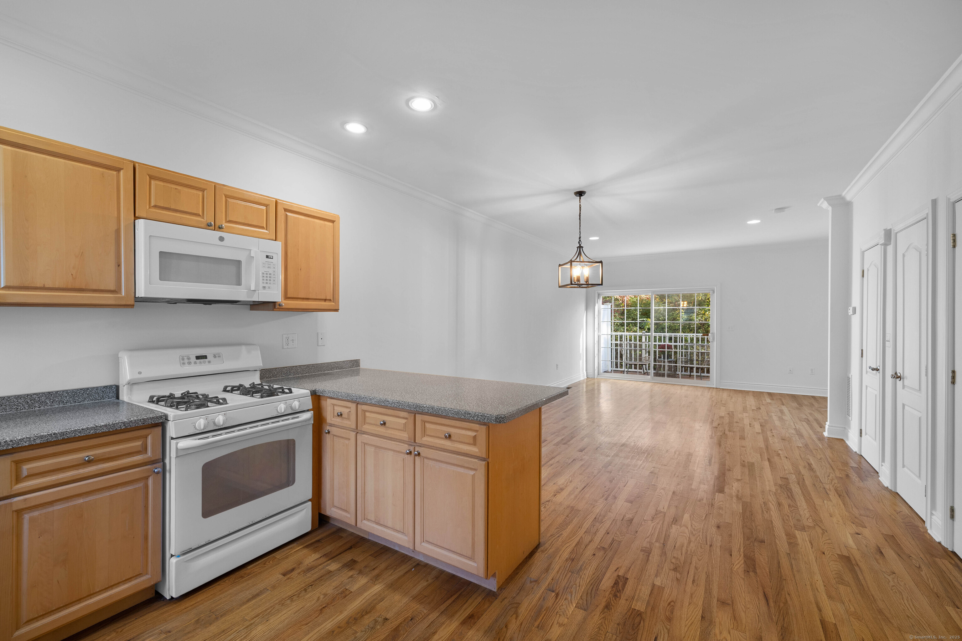 296 Hamilton Avenue Norwich CT 06360