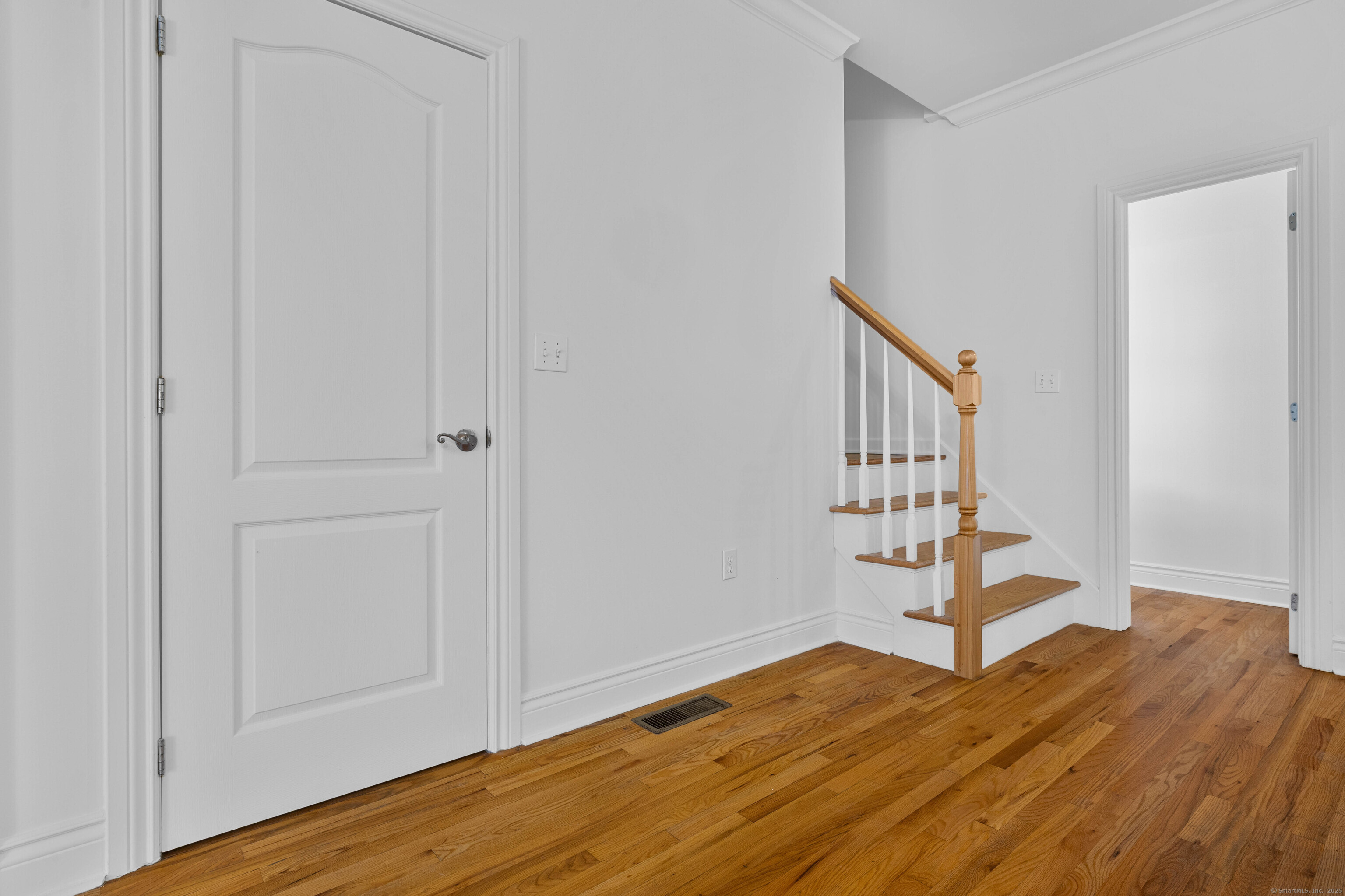 296 Hamilton Avenue Norwich CT 06360