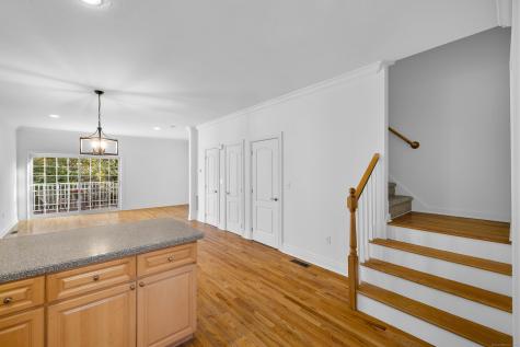 296 Hamilton Avenue Norwich CT 06360