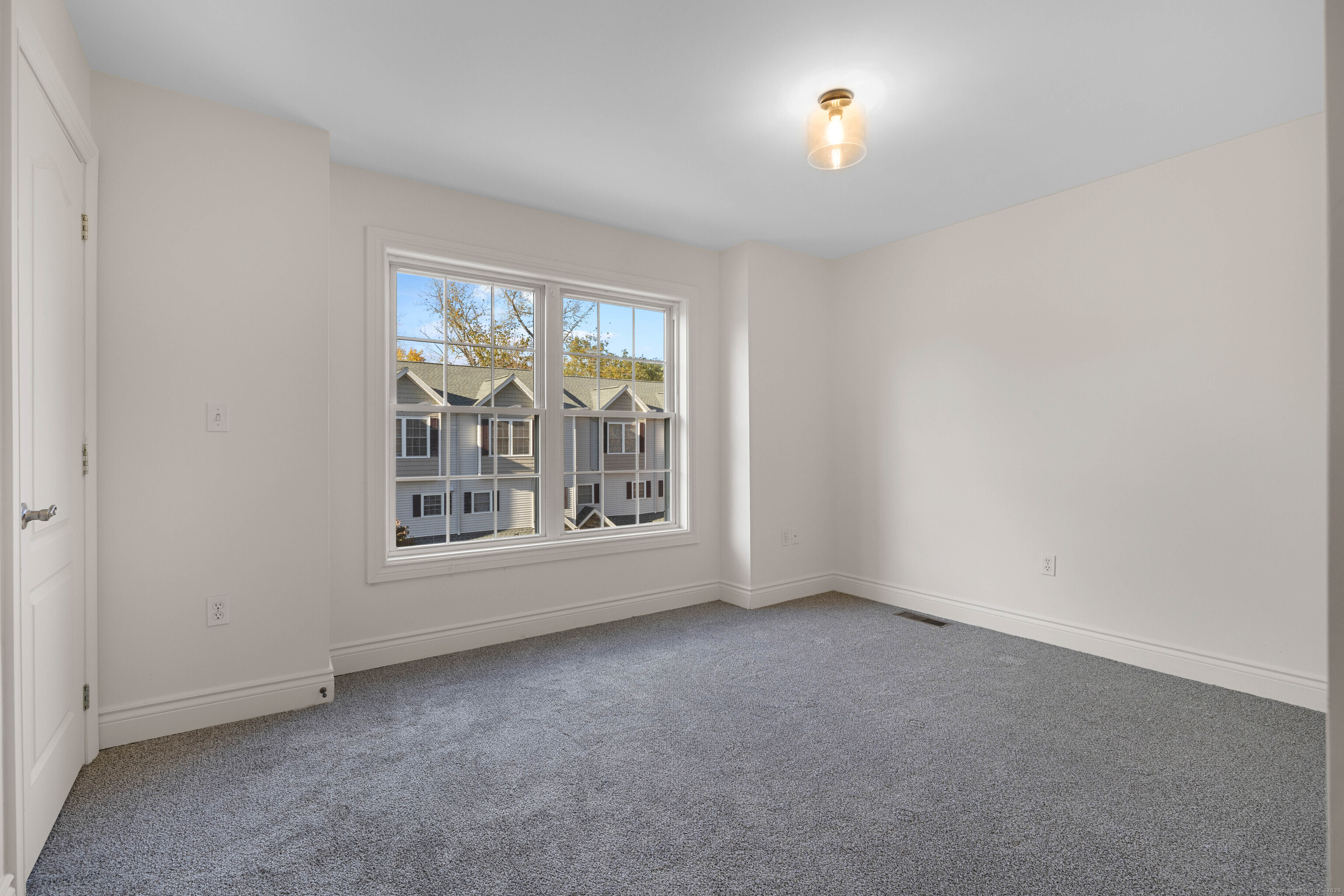 296 Hamilton Avenue Norwich CT 06360