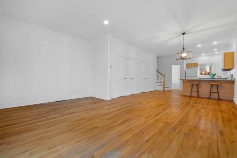 296 Hamilton Avenue Norwich CT 06360