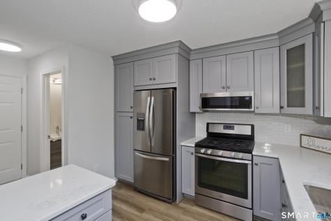 39 Fox Hollow Drive Windsor Locks CT 06096