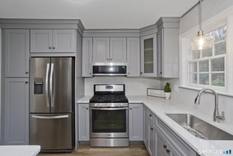 39 Fox Hollow Drive Windsor Locks CT 06096