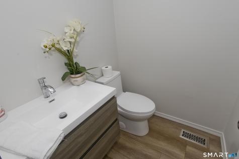 39 Fox Hollow Drive Windsor Locks CT 06096
