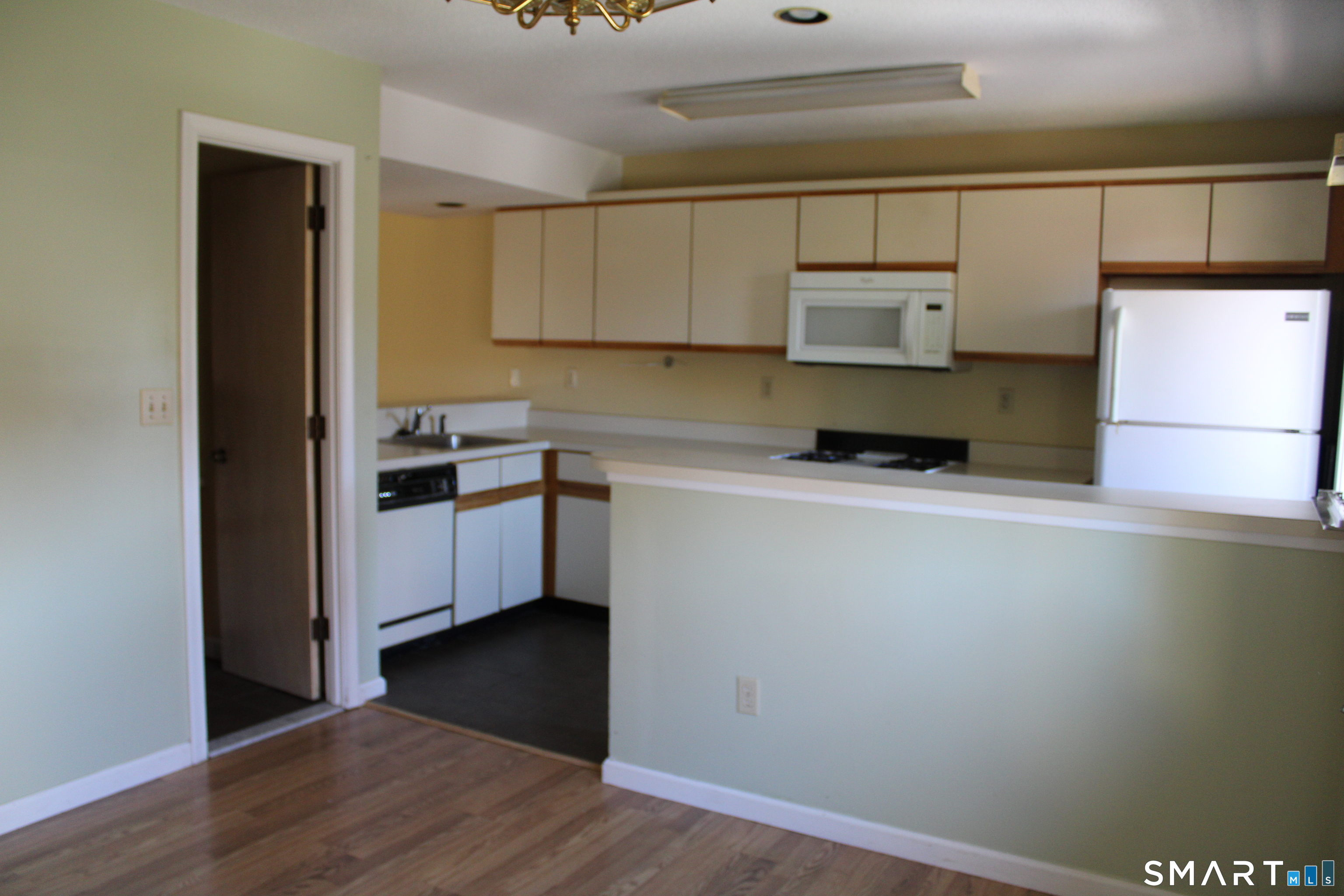 67 Apple Hill Newington CT 06111