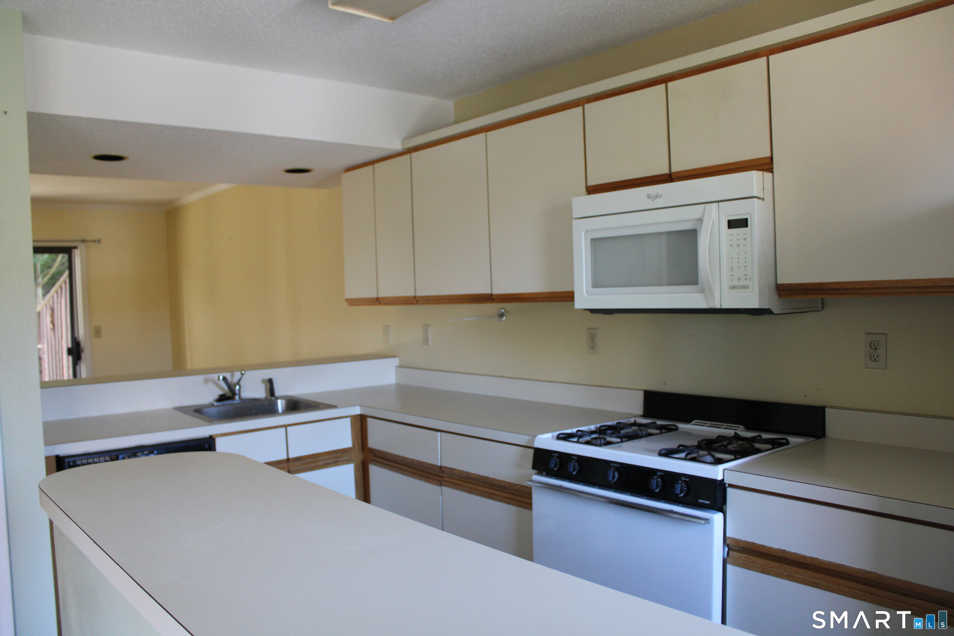 67 Apple Hill Newington CT 06111