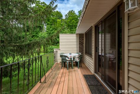 9 Hemlock Court Cromwell CT 06416