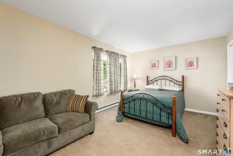 9 Hemlock Court Cromwell CT 06416