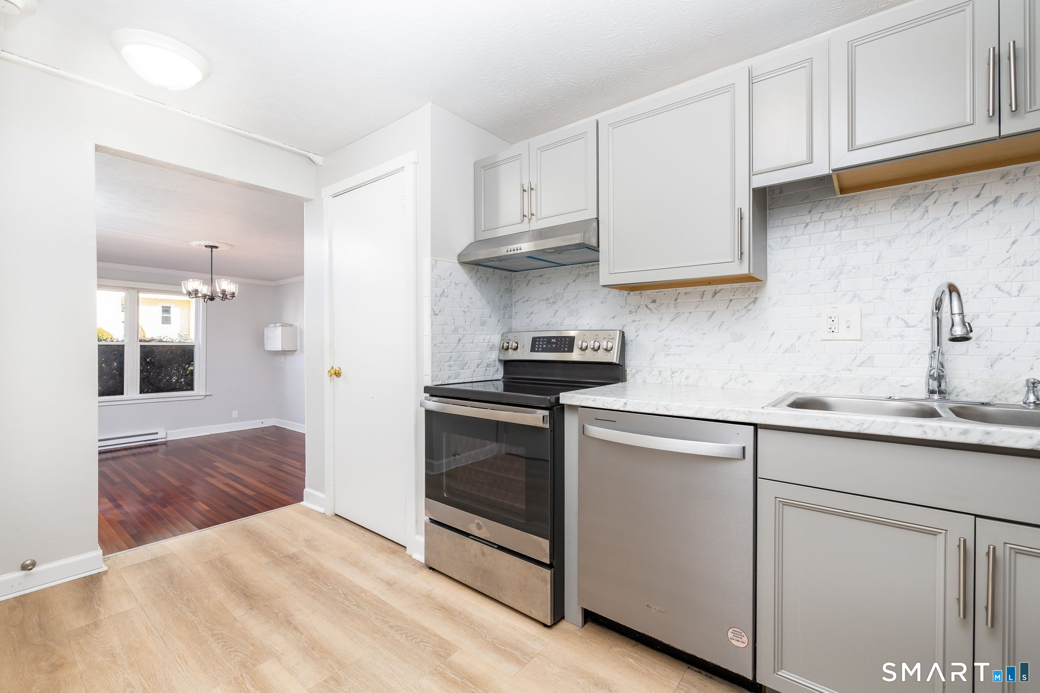 949 Pleasant Valley Road South Windsor CT 06074