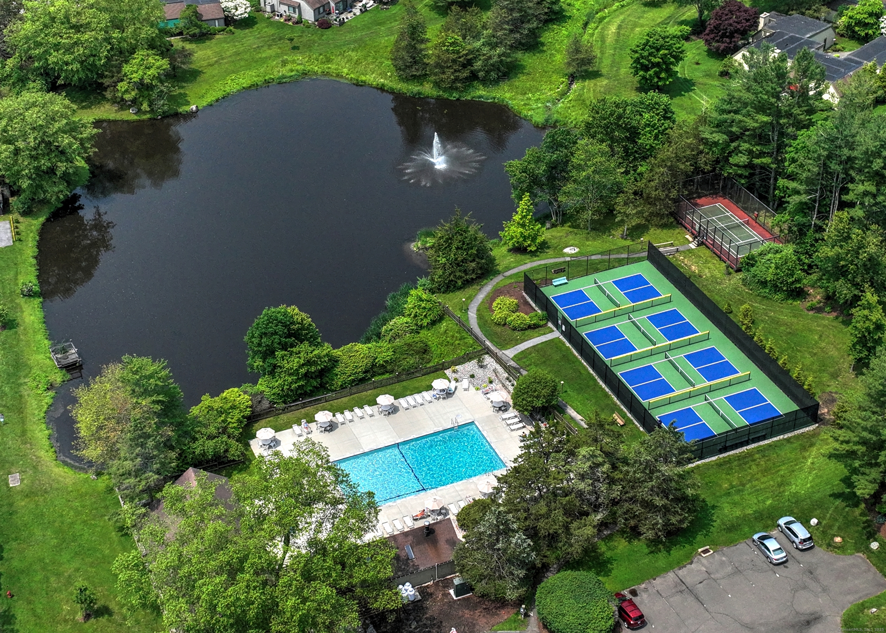 889 Heritage Village Southbury CT 06488