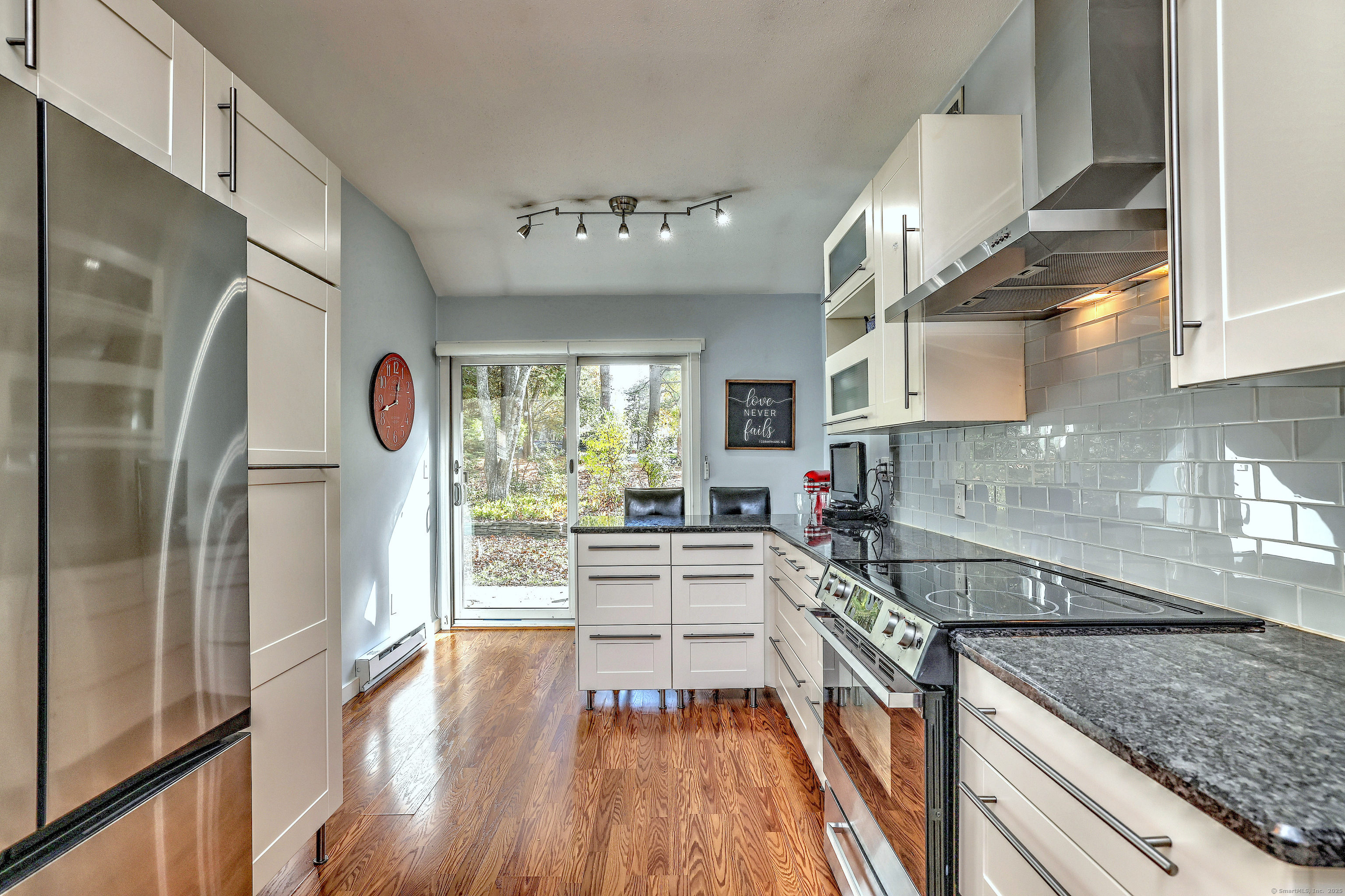 889 Heritage Village Southbury CT 06488