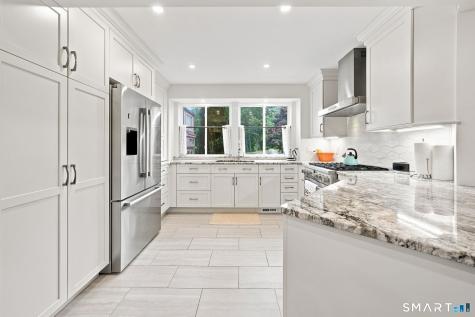 6 Wickhams Fancy Canton CT 06019