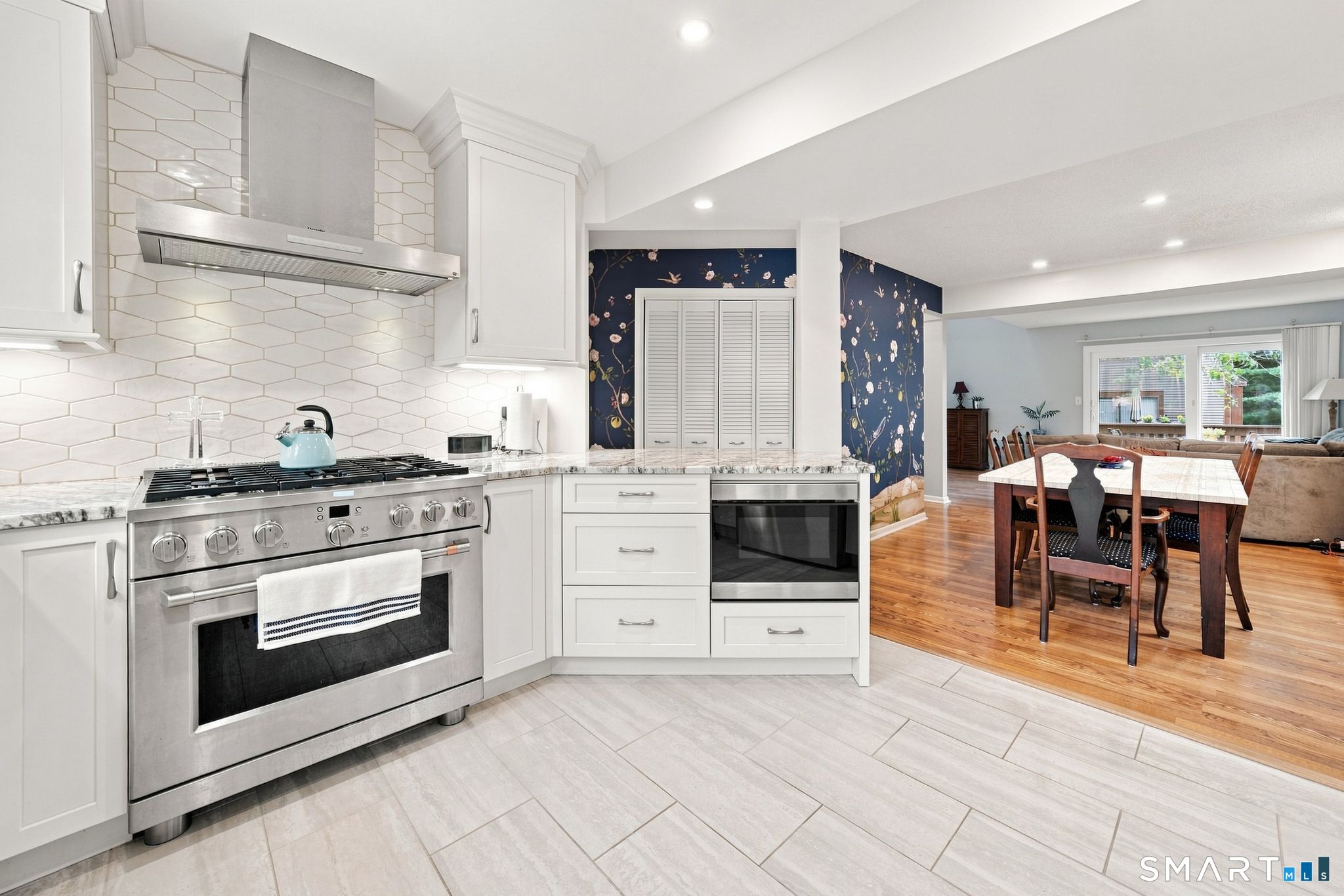 6 Wickhams Fancy Canton CT 06019