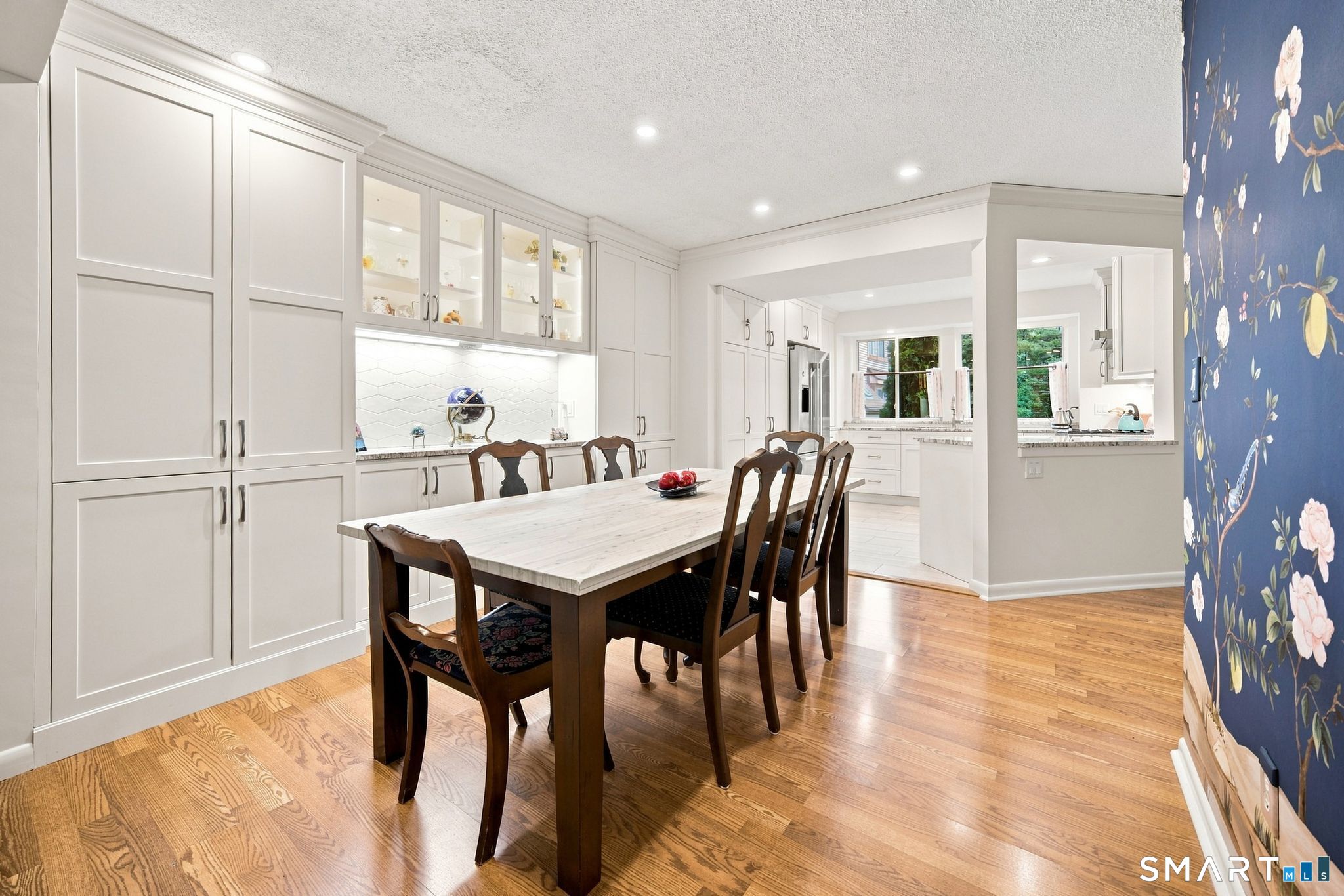 6 Wickhams Fancy Canton CT 06019