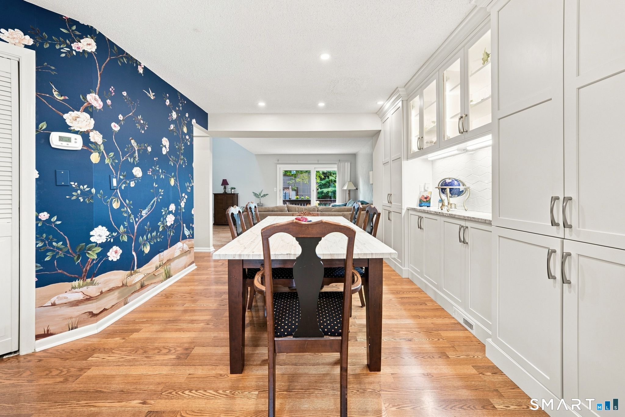 6 Wickhams Fancy Canton CT 06019