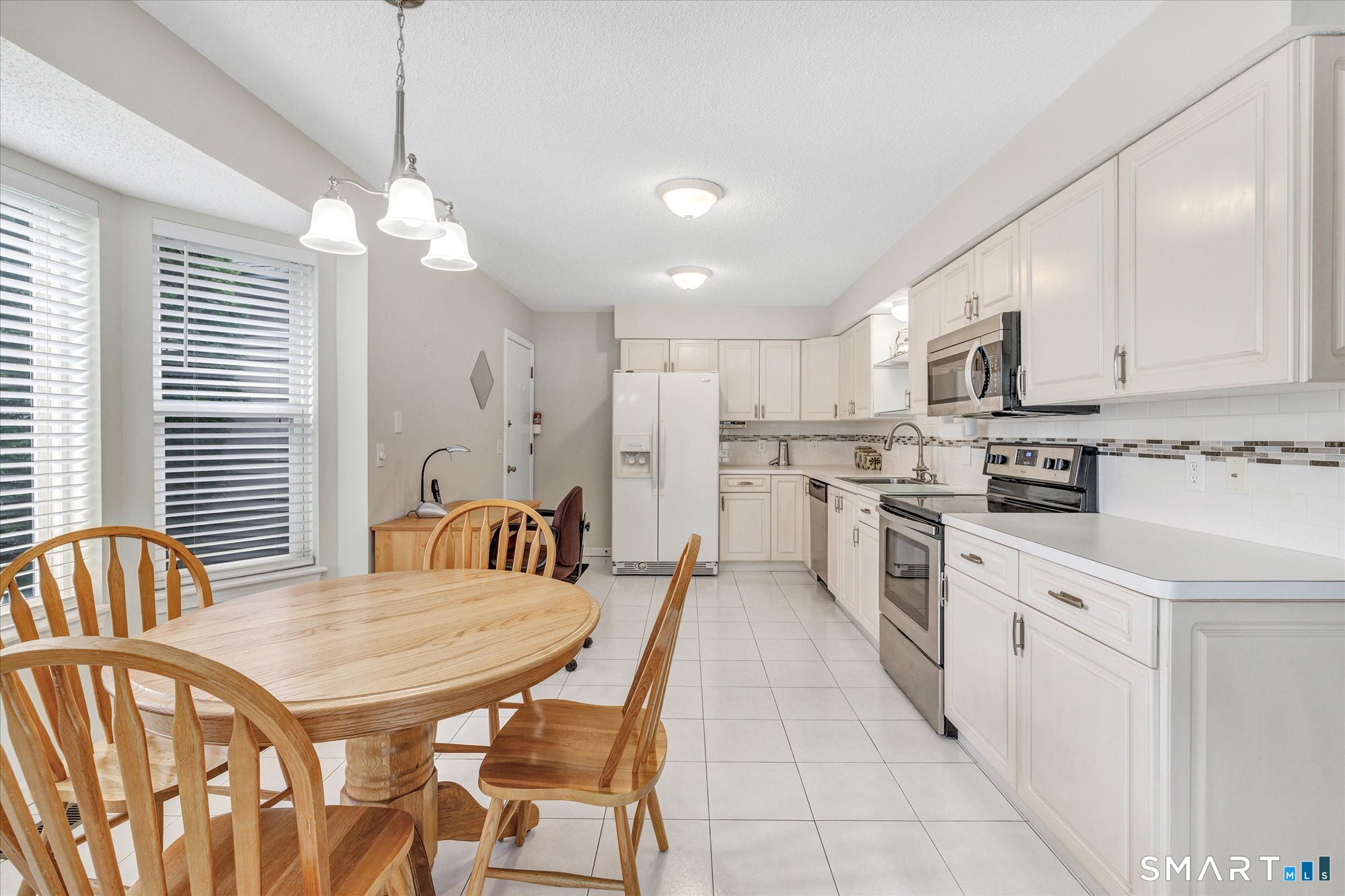 26 Ivy Grove Court Shelton CT 06484