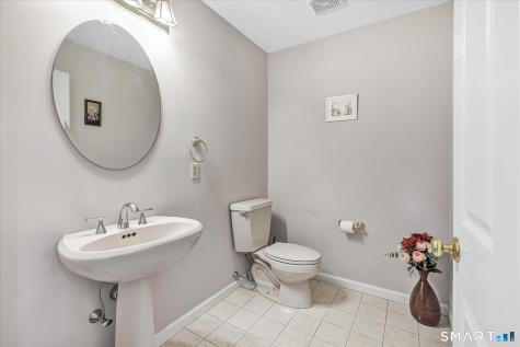 26 Ivy Grove Court Shelton CT 06484