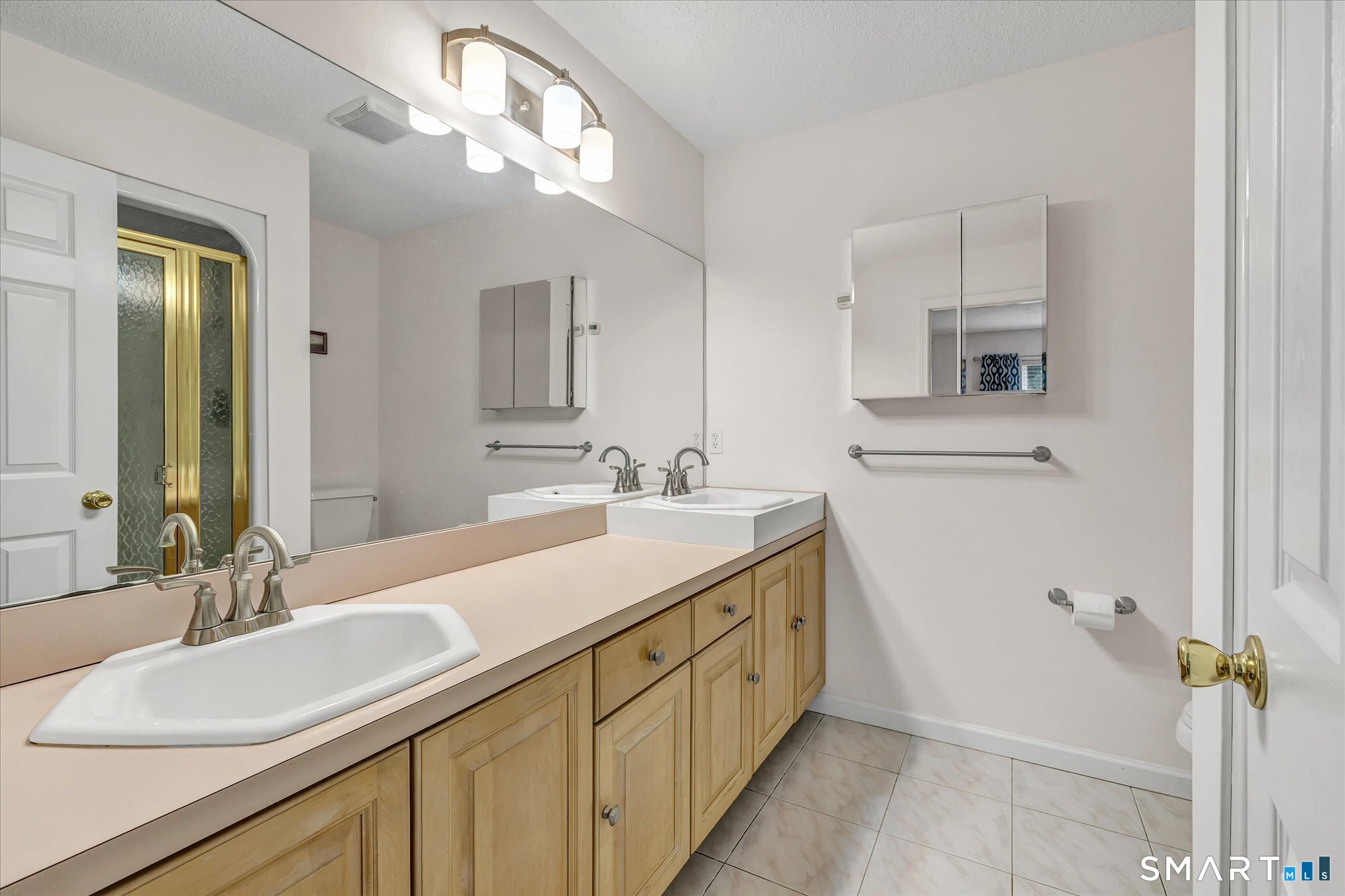 26 Ivy Grove Court Shelton CT 06484