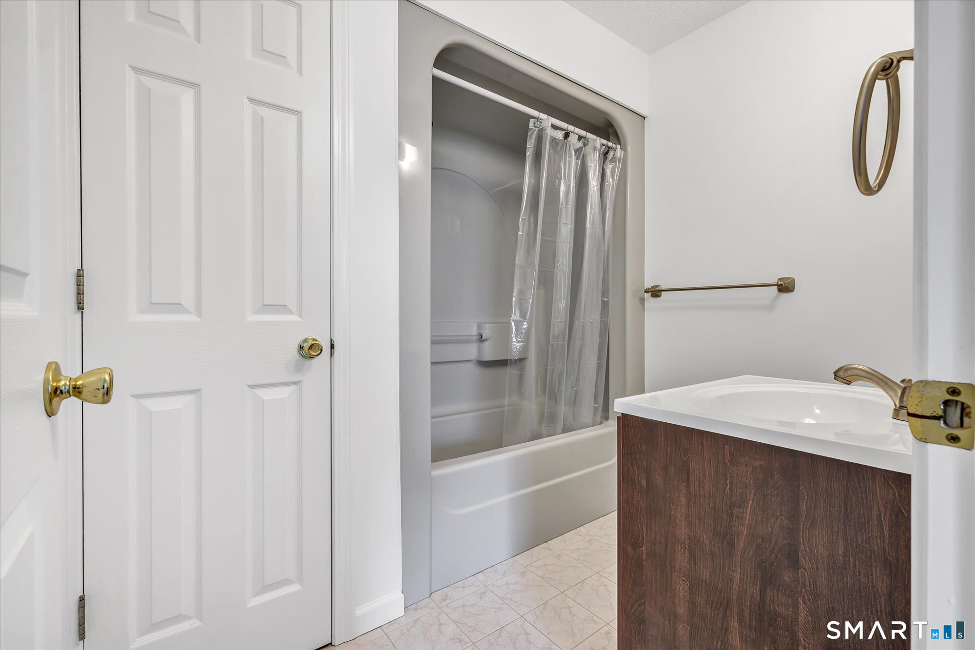 26 Ivy Grove Court Shelton CT 06484