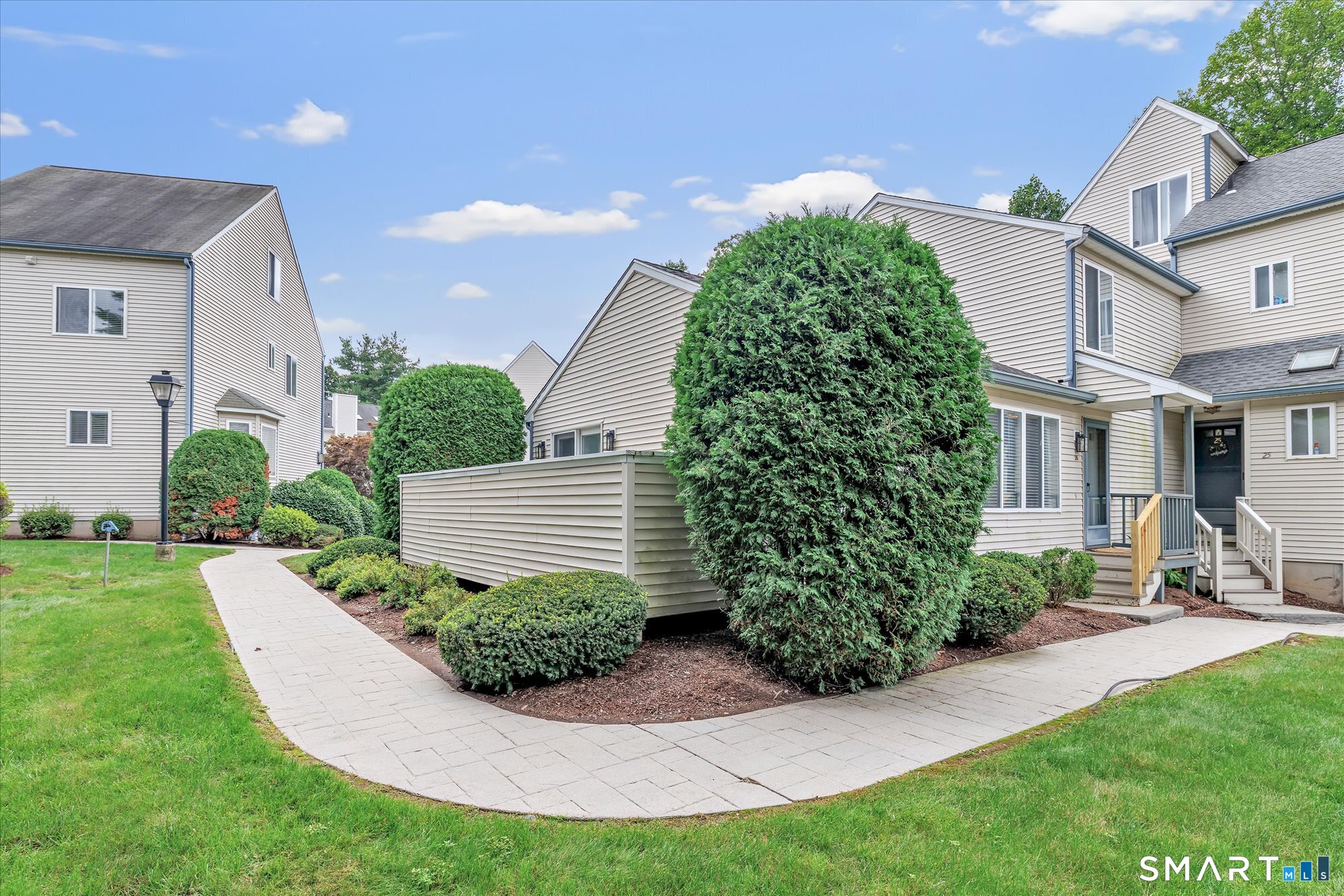 26 Ivy Grove Court Shelton CT 06484