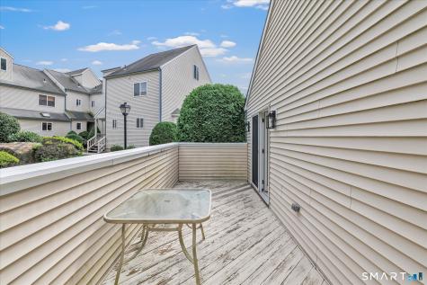 26 Ivy Grove Court Shelton CT 06484