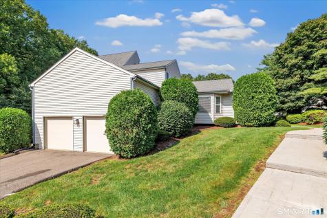 26 Ivy Grove Court Shelton CT 06484