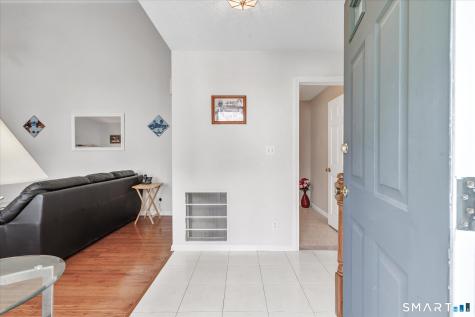 26 Ivy Grove Court Shelton CT 06484