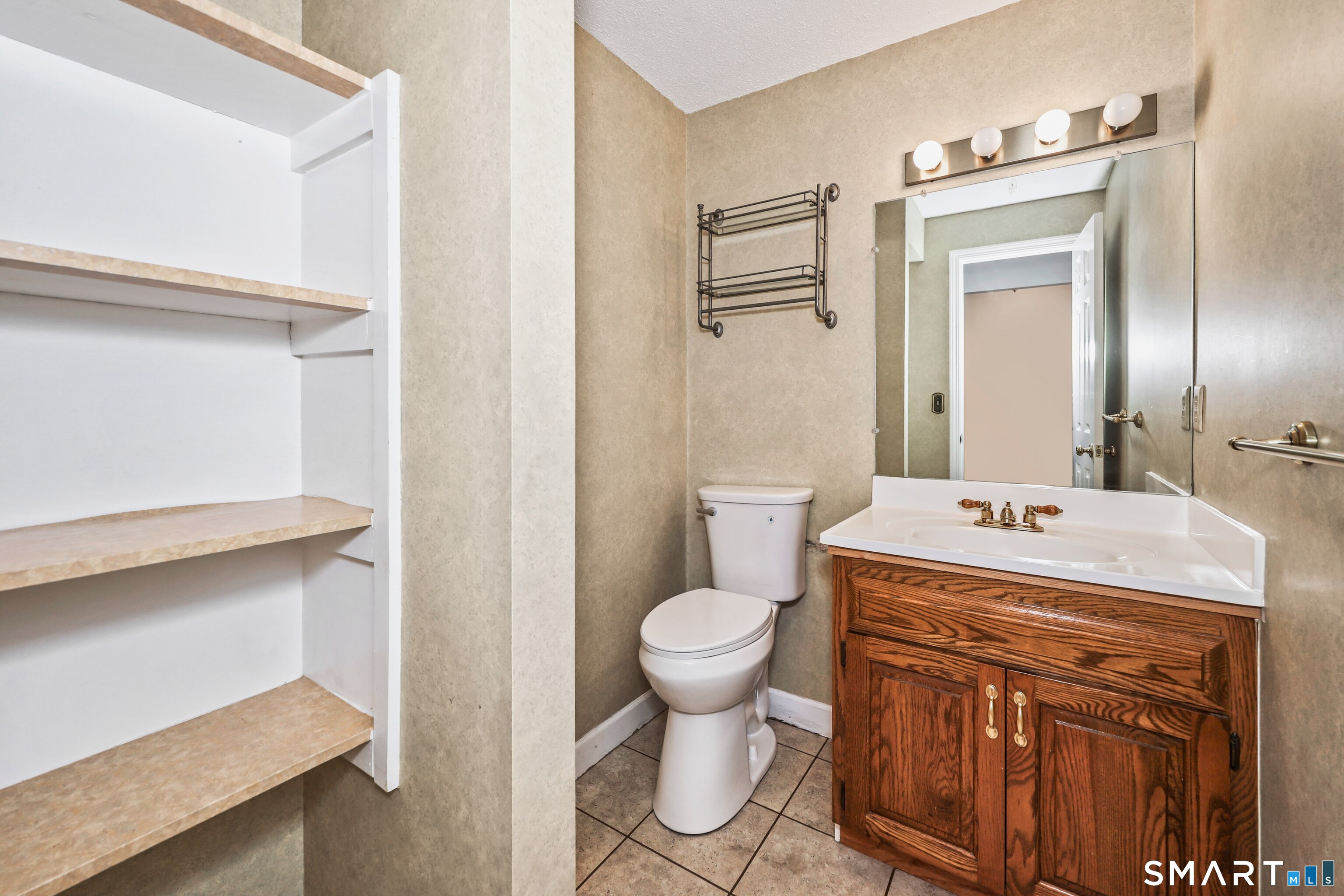 39 Old Mill Court Simsbury CT 06070