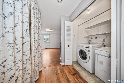 39 Old Mill Court Simsbury CT 06070