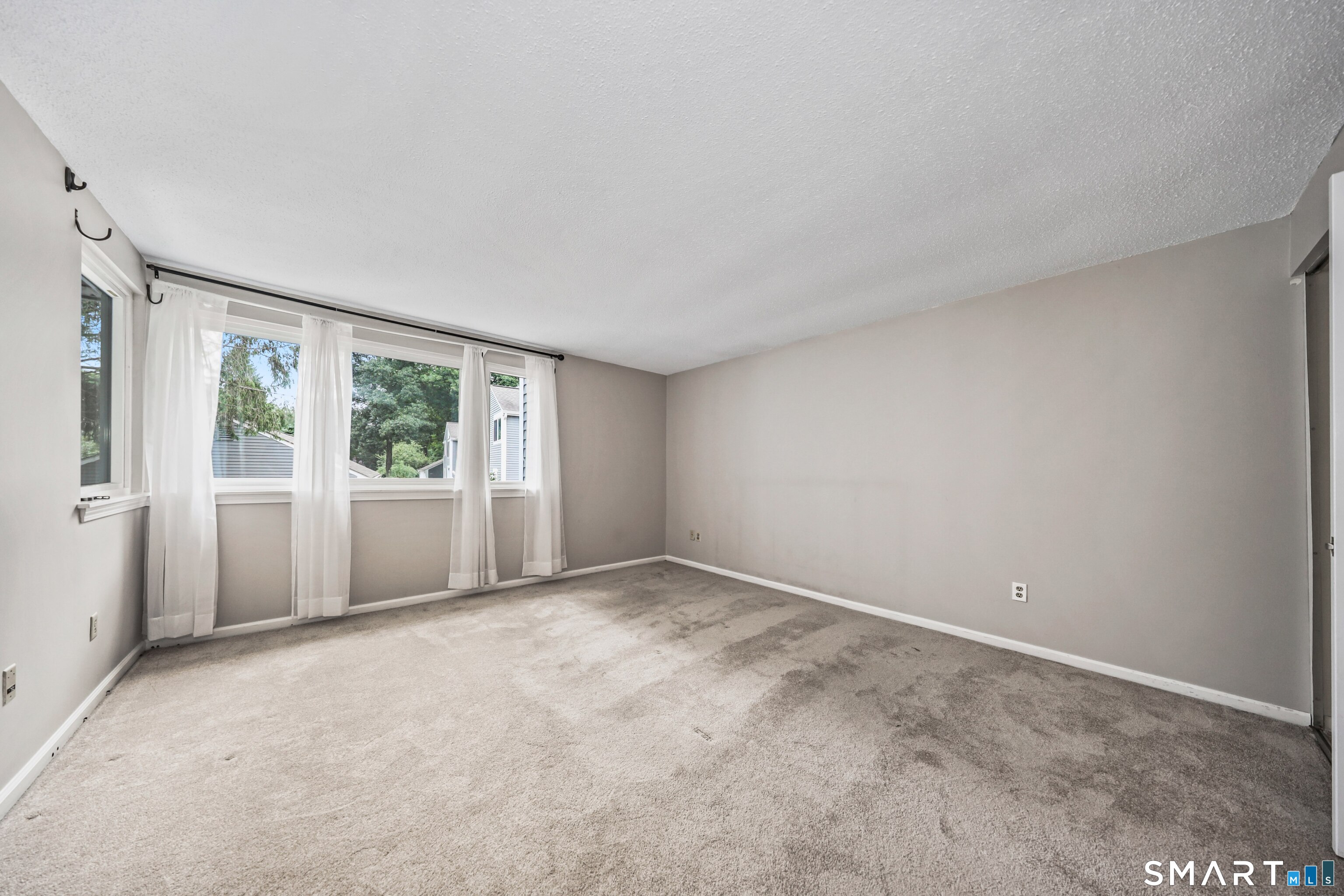 39 Old Mill Court Simsbury CT 06070