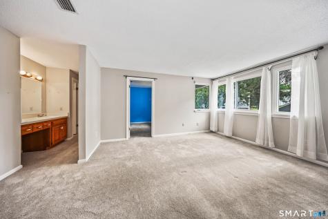 39 Old Mill Court Simsbury CT 06070