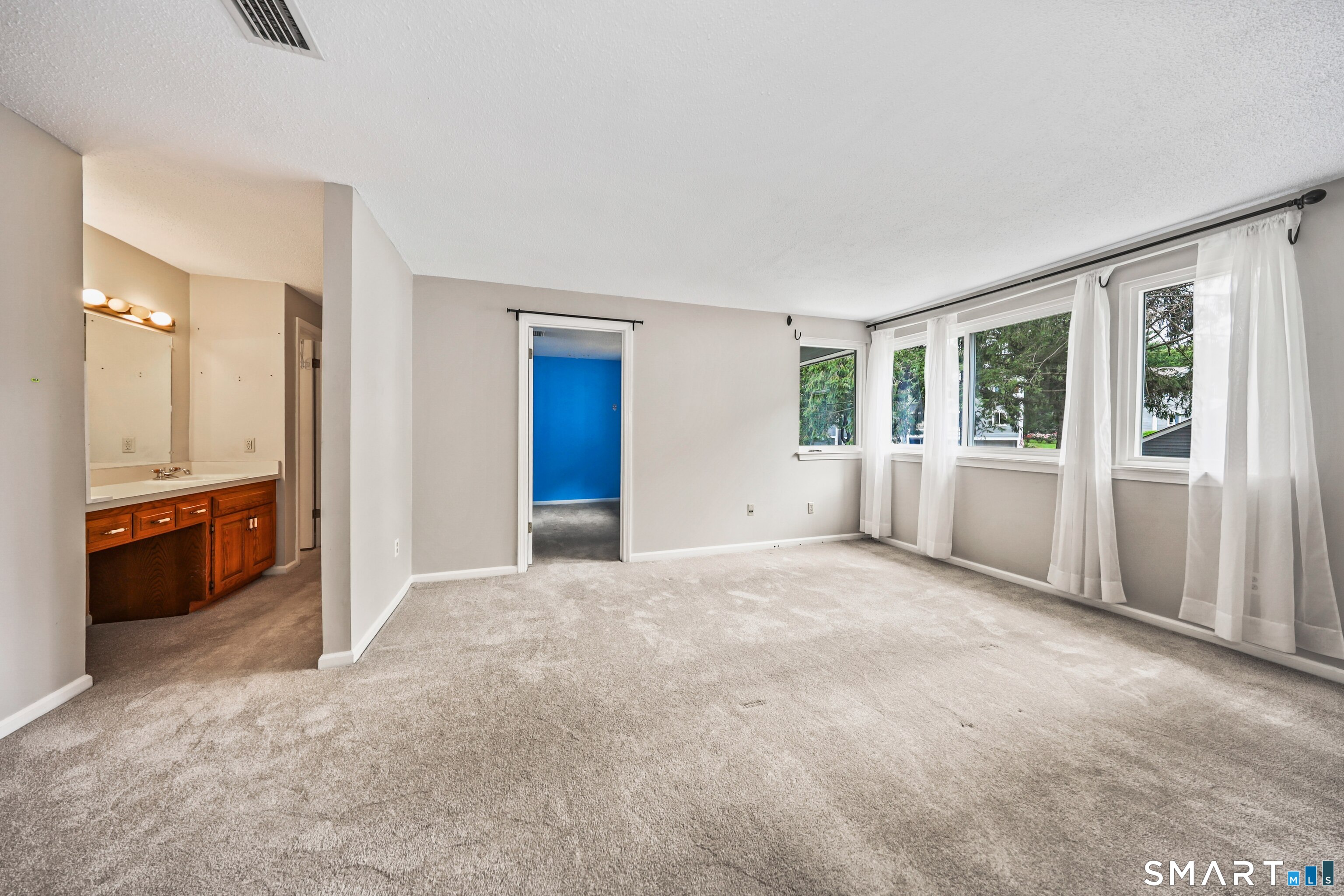 39 Old Mill Court Simsbury CT 06070