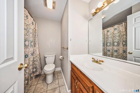 39 Old Mill Court Simsbury CT 06070