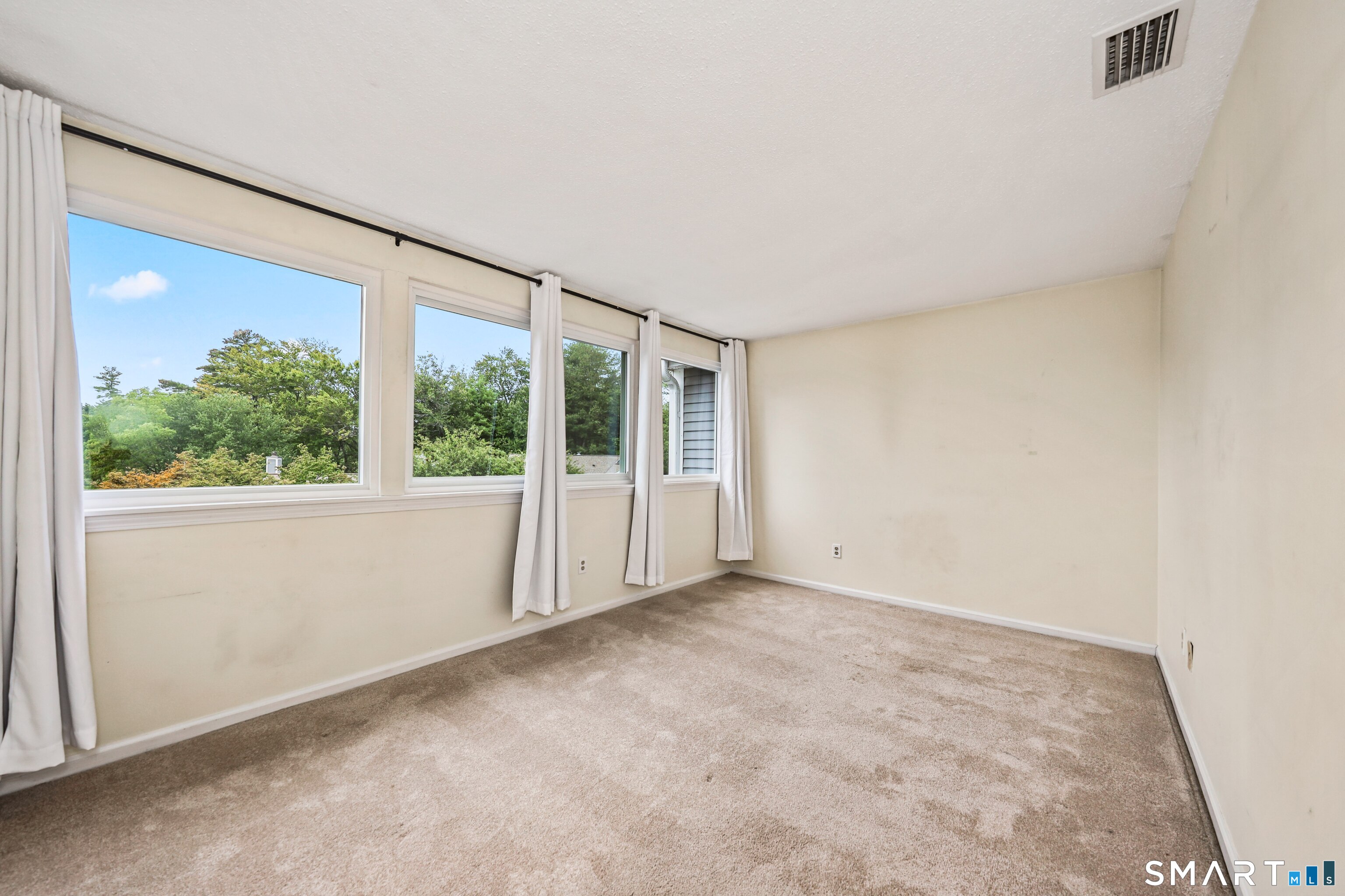 39 Old Mill Court Simsbury CT 06070