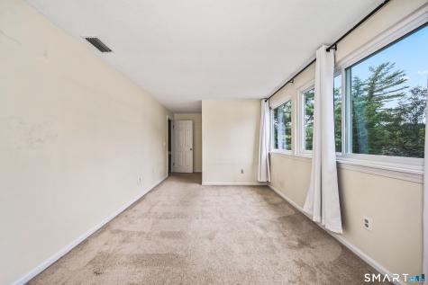 39 Old Mill Court Simsbury CT 06070