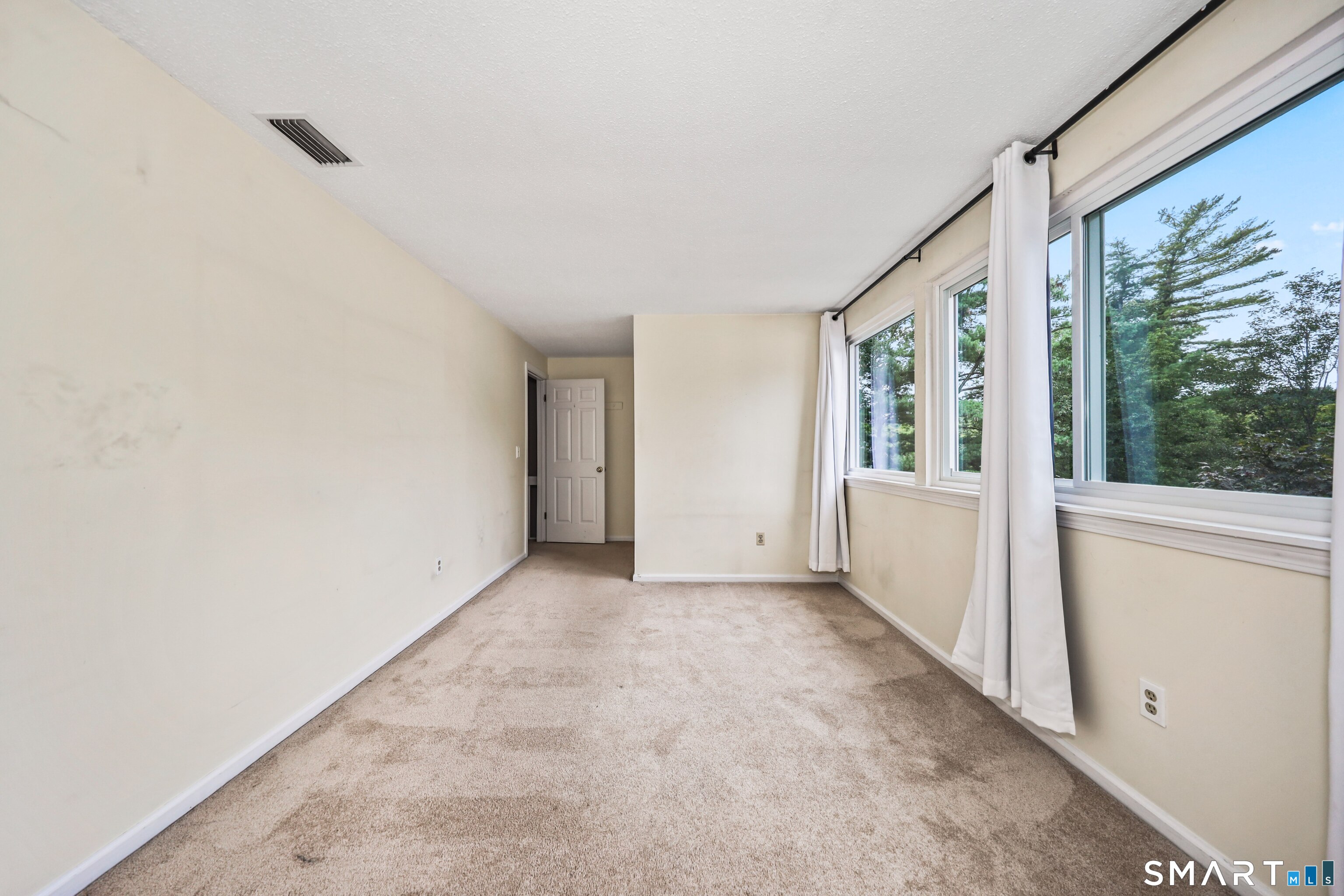 39 Old Mill Court Simsbury CT 06070