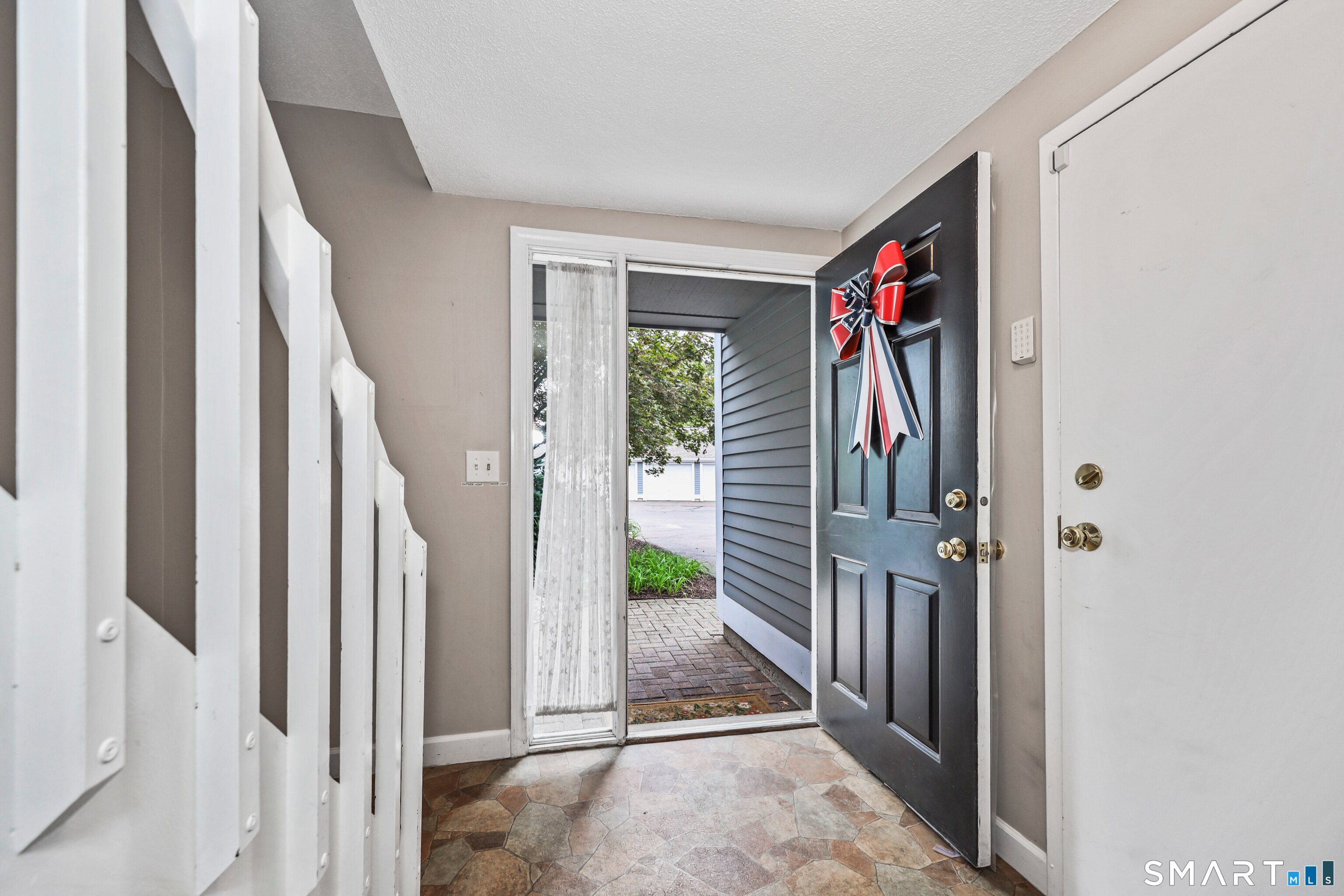 39 Old Mill Court Simsbury CT 06070