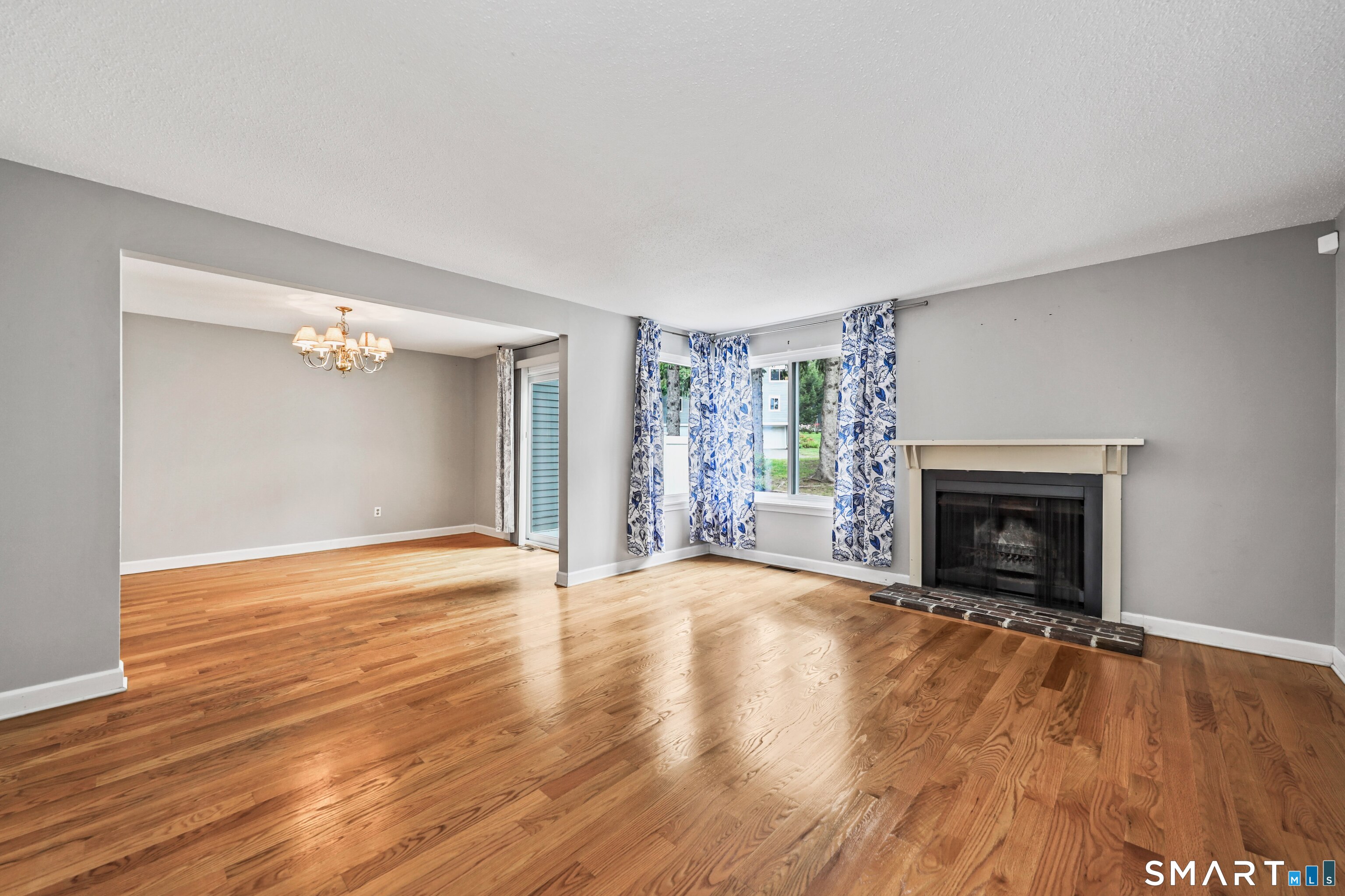 39 Old Mill Court Simsbury CT 06070
