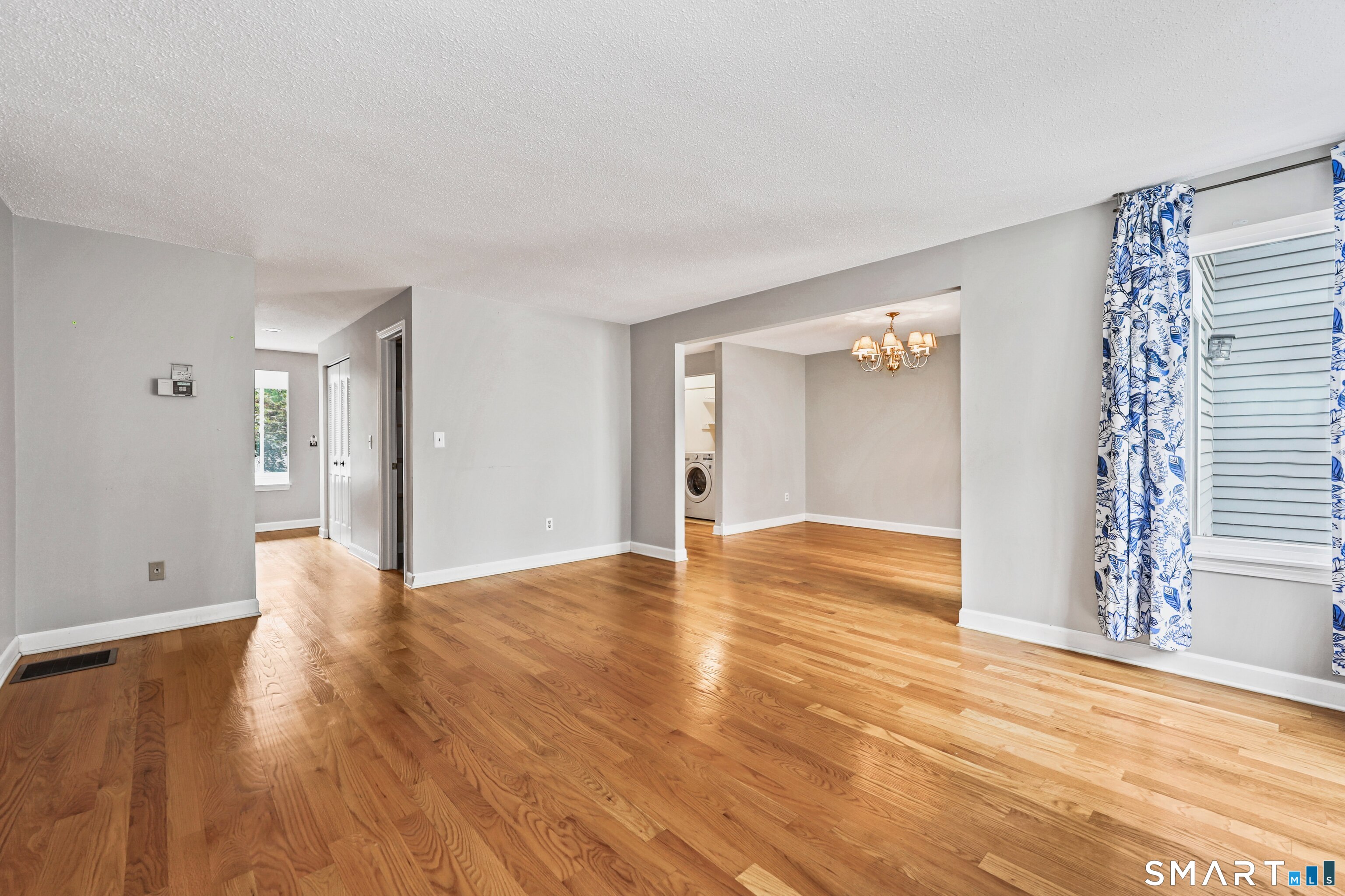 39 Old Mill Court Simsbury CT 06070