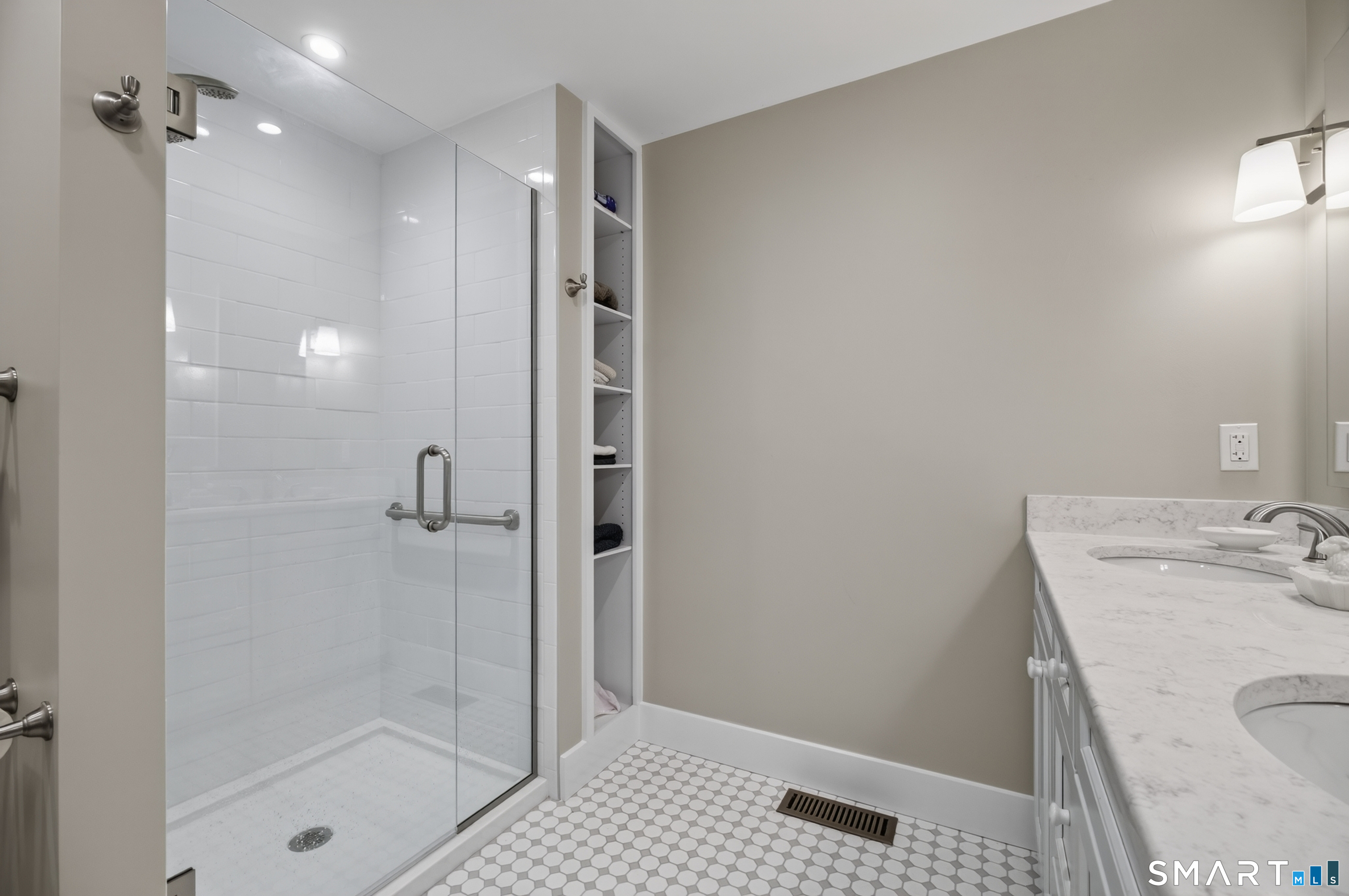 11 Coulter Street Old Saybrook CT 06475