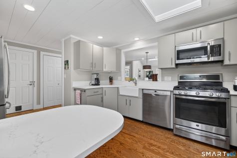 11 Coulter Street Old Saybrook CT 06475