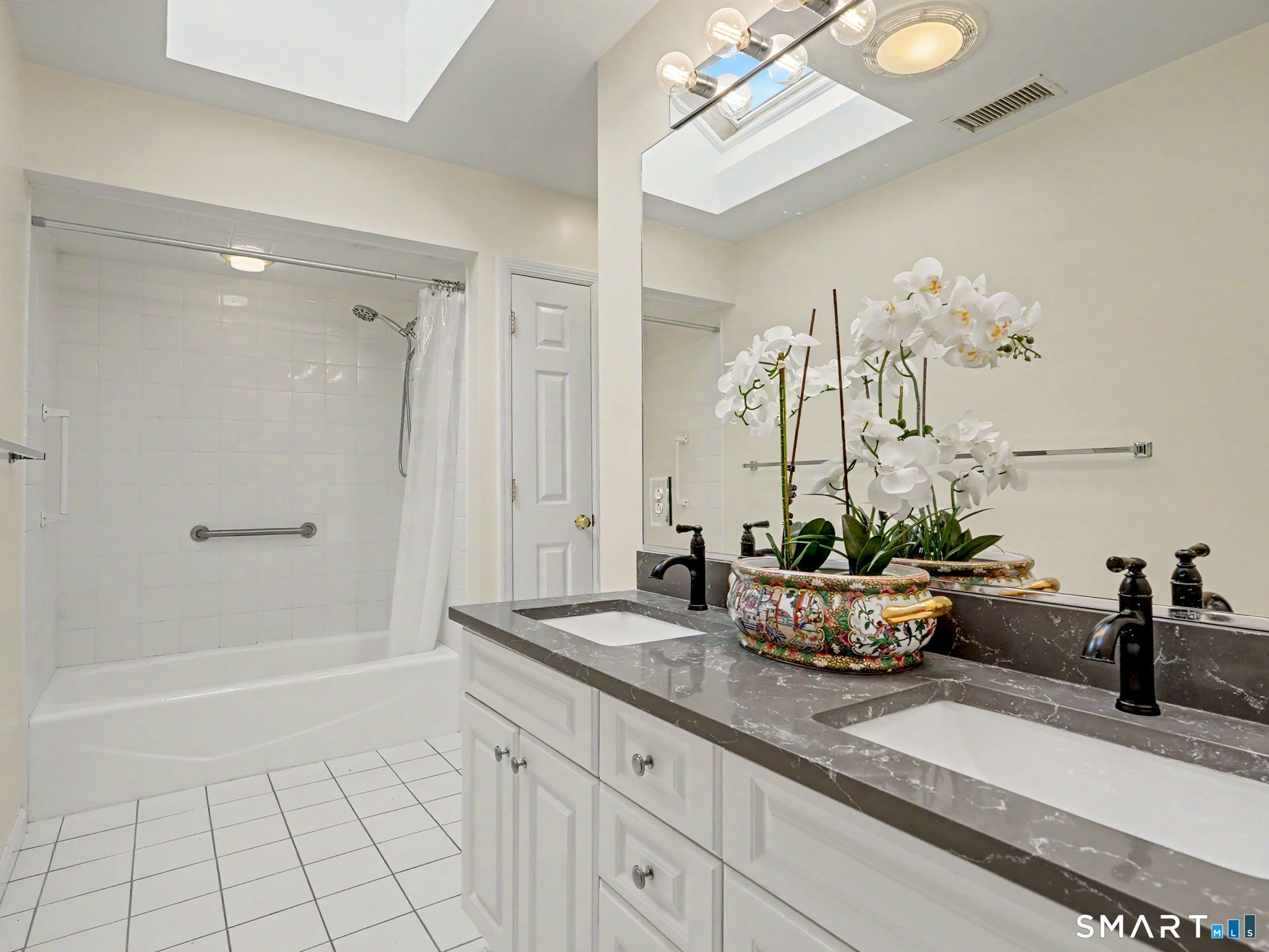 2437 Bedford Street Stamford CT 06905