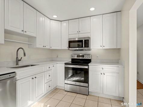2437 Bedford Street Stamford CT 06905