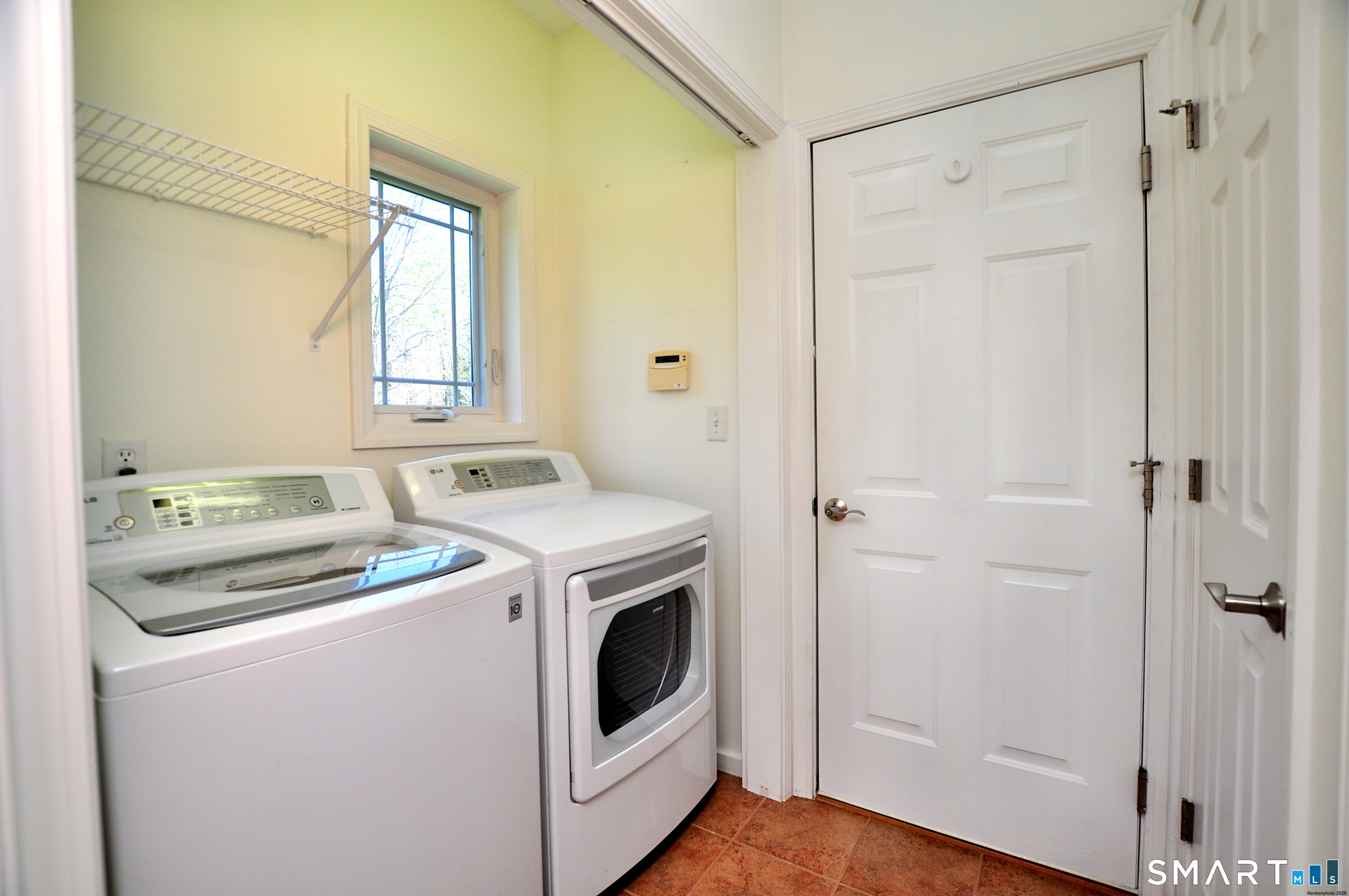 453 Tributary Lane Windsor CT 06095