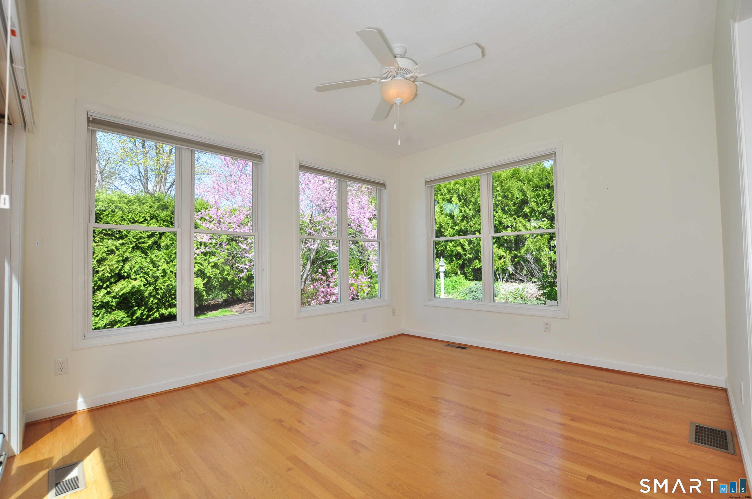 453 Tributary Lane Windsor CT 06095