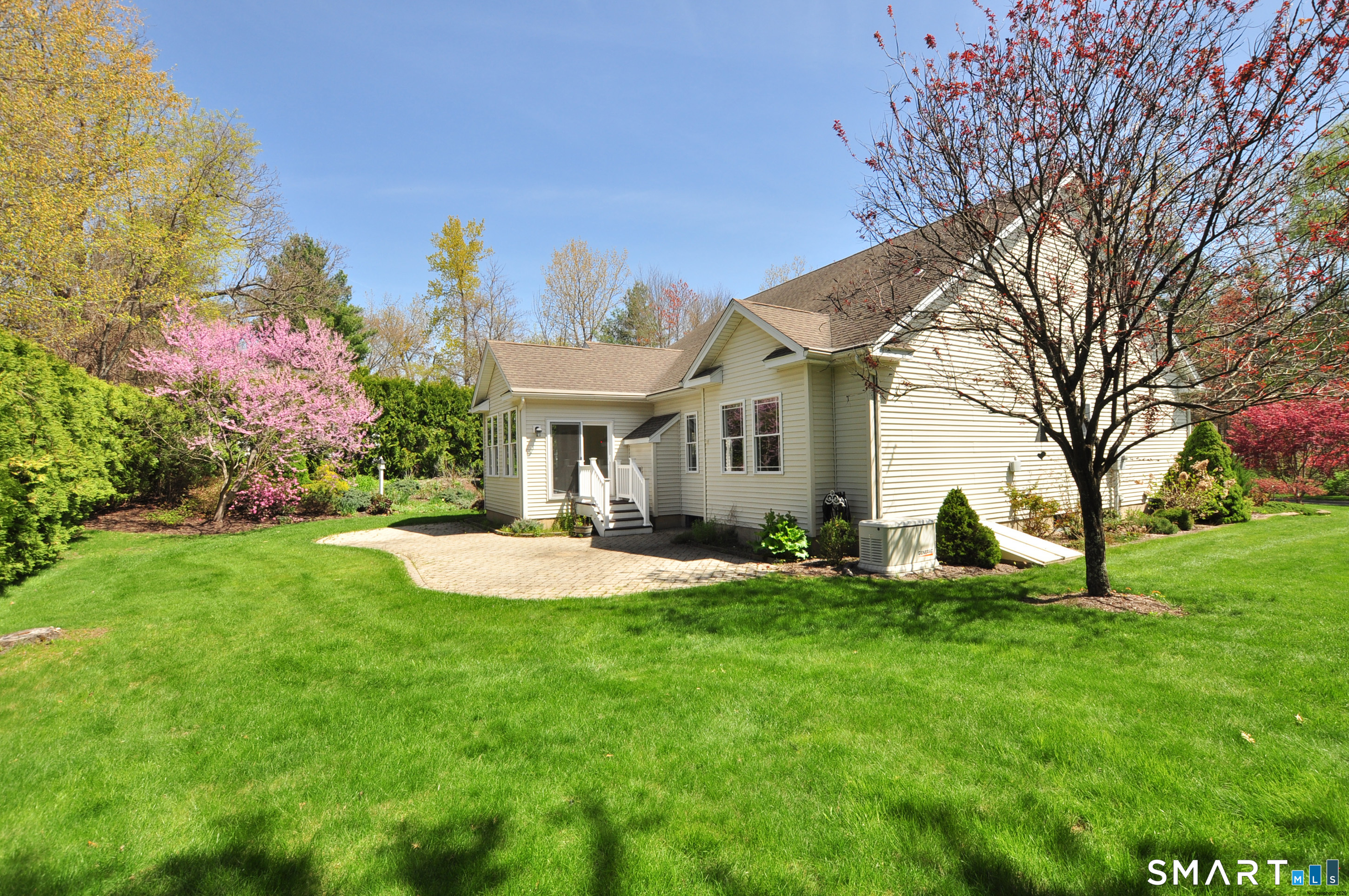 453 Tributary Lane Windsor CT 06095
