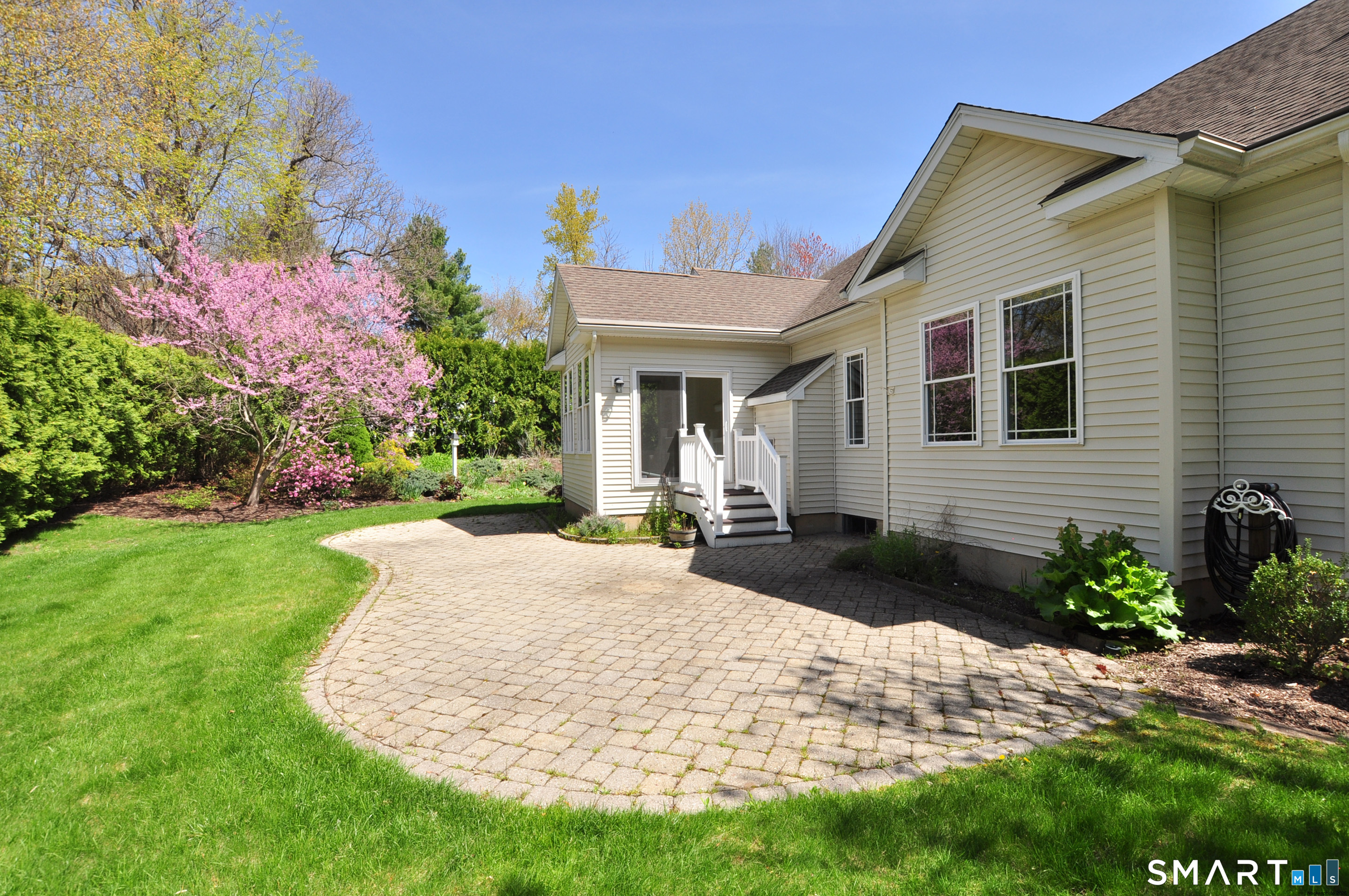 453 Tributary Lane Windsor CT 06095
