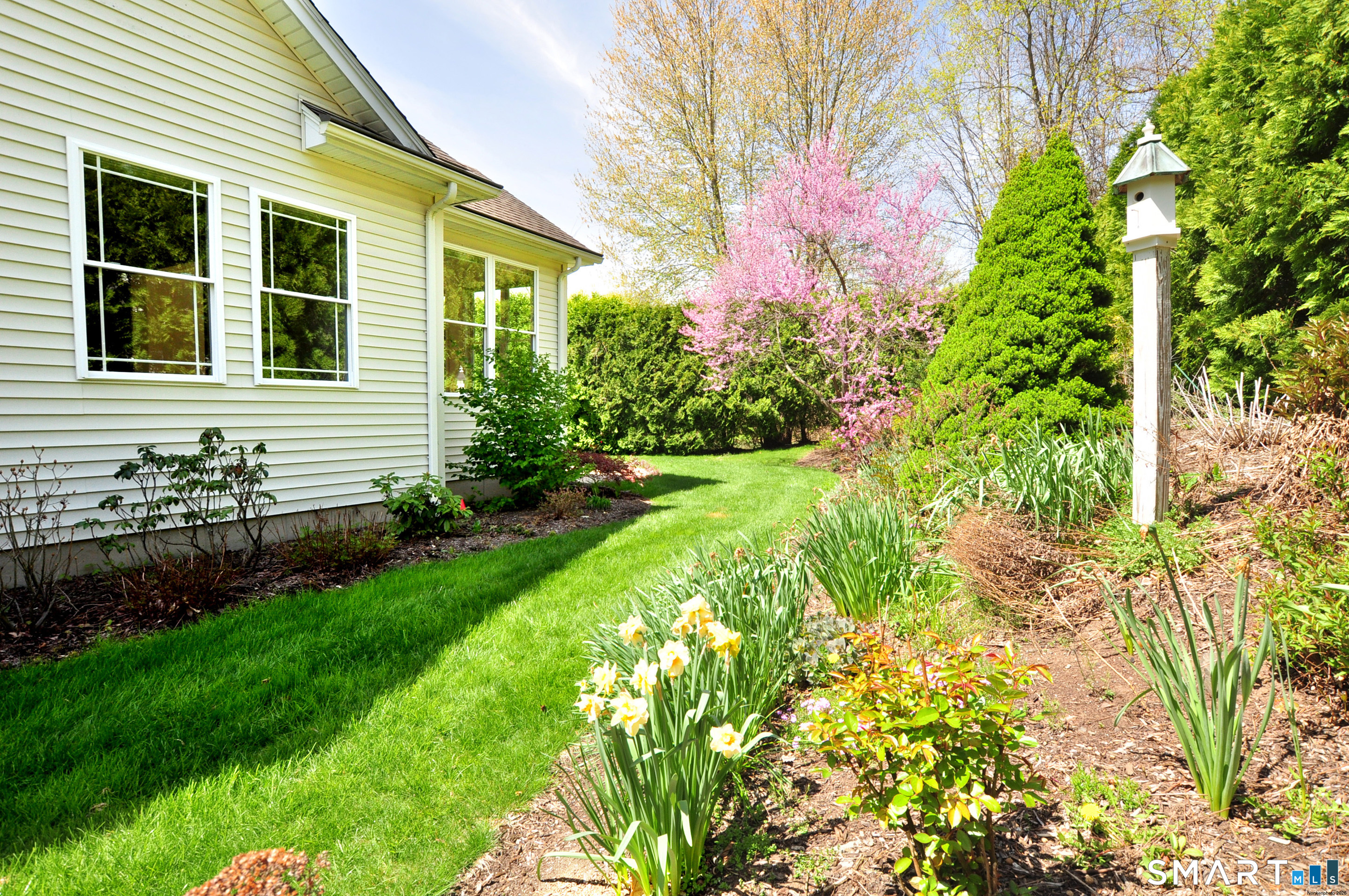 453 Tributary Lane Windsor CT 06095