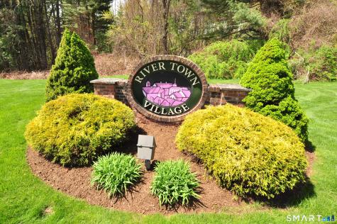 453 Tributary Lane Windsor CT 06095
