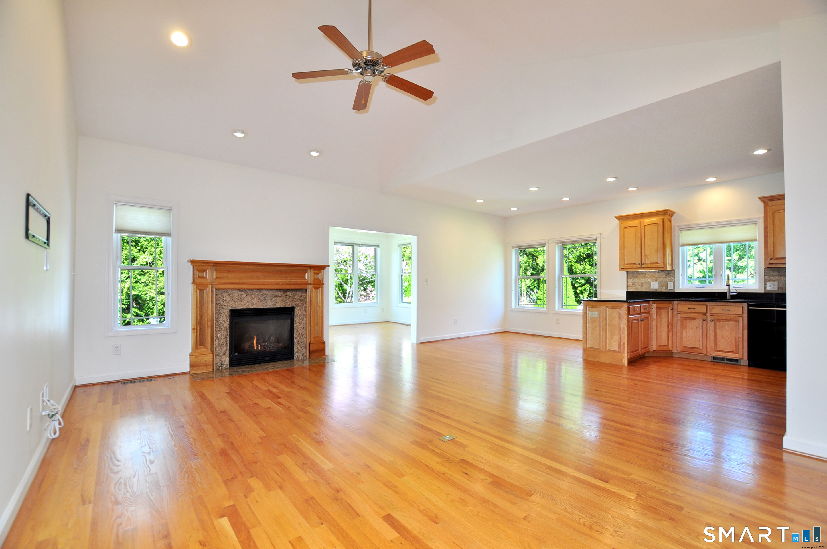 453 Tributary Lane Windsor CT 06095